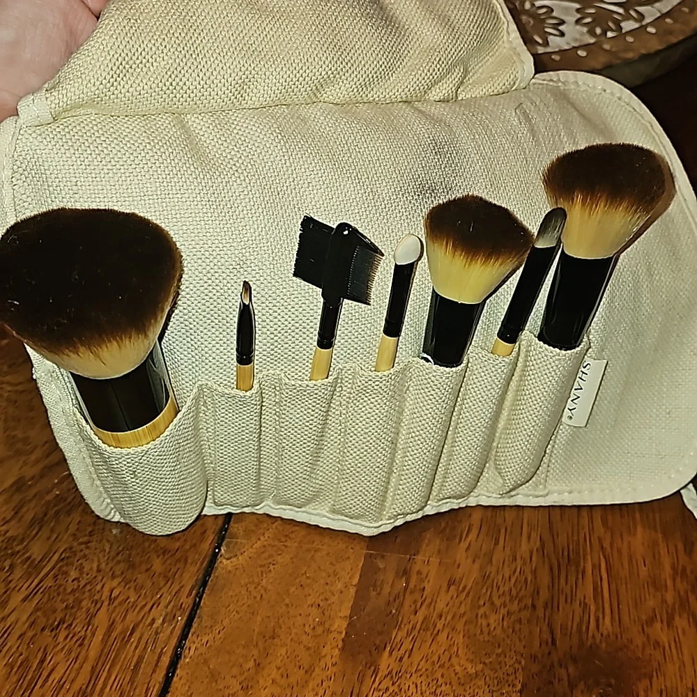 SHANY-Eco-Friendly Makeup Brush Set.